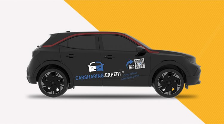 e-Carsharing - e-Auto in Schwarz mit Beklebung Carsharing.Expert und QR-Code